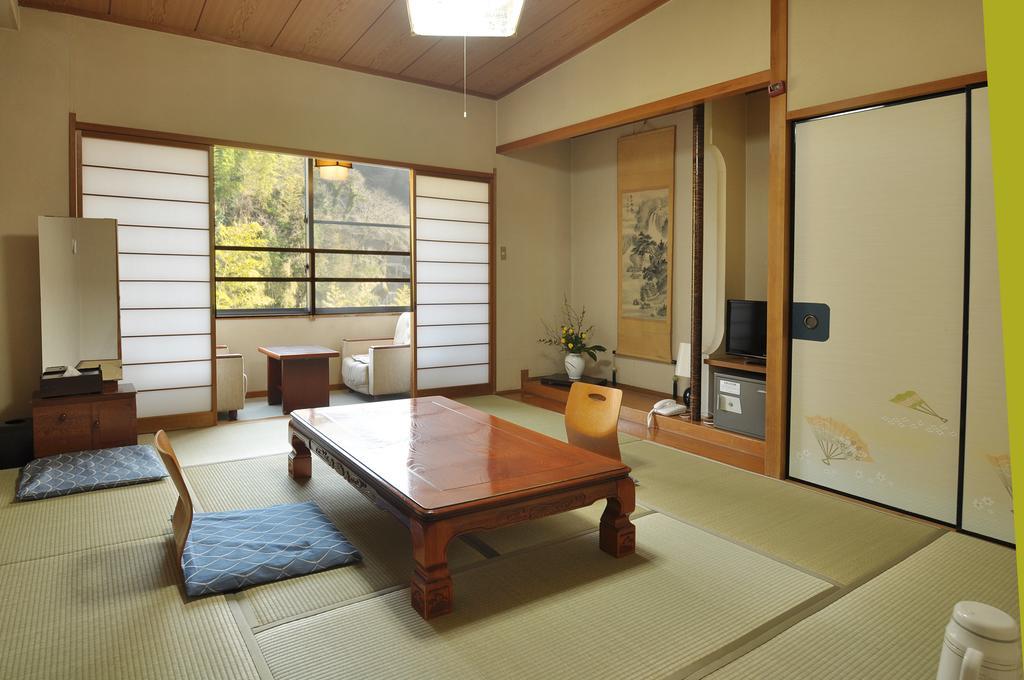מלון סאגה Furuyu Onsen Oogiya מראה חיצוני תמונה